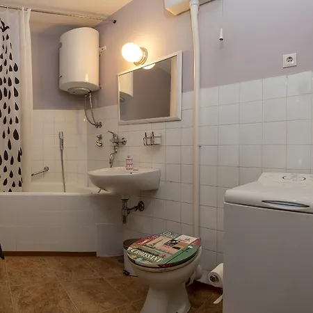 Apartment Apartman Perna *